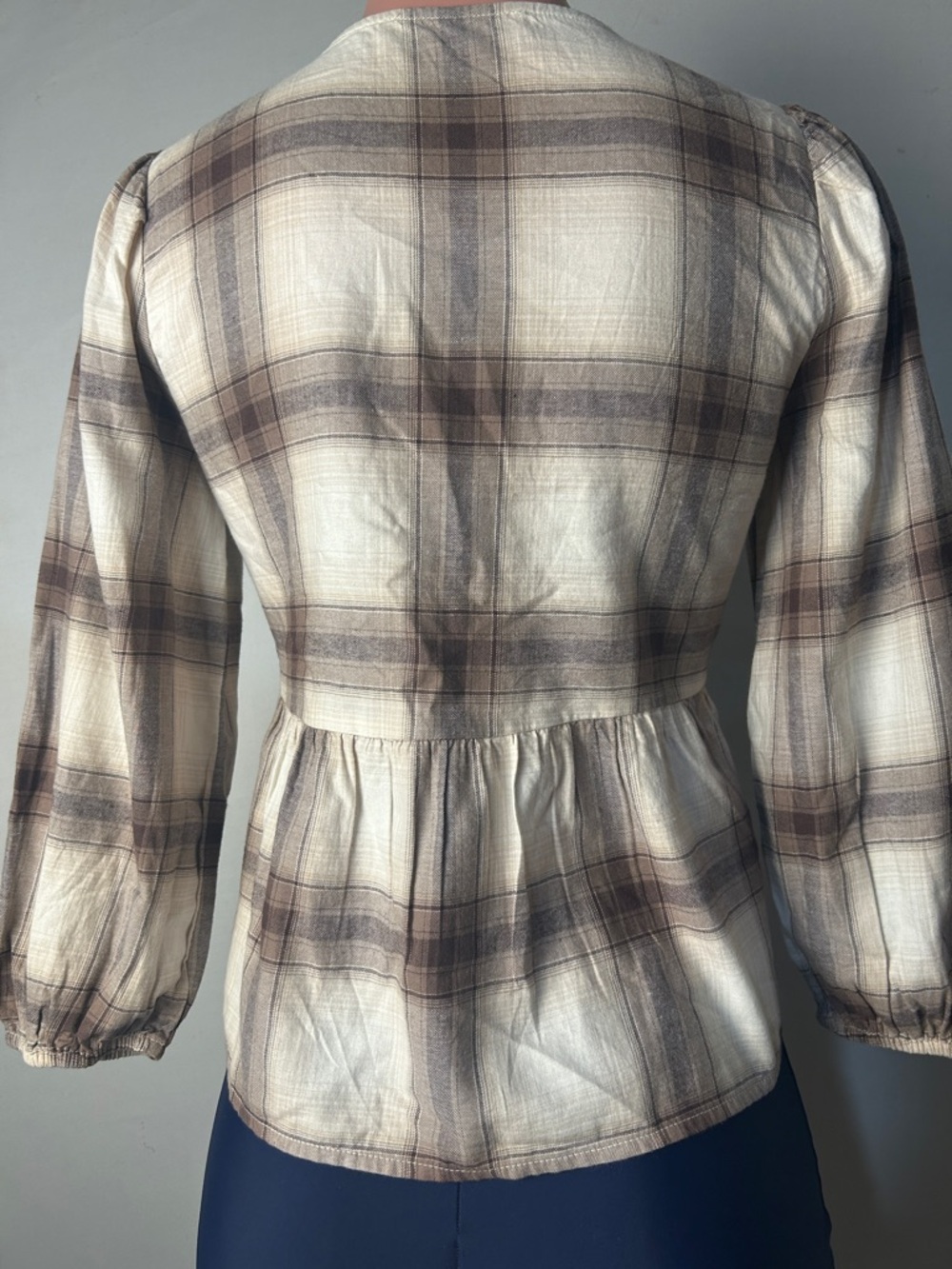 LOFT Women’s Plaid Flannel Bow Balloon Sleeve Tied-Front Peplum Top XS - Picture 9 of 11